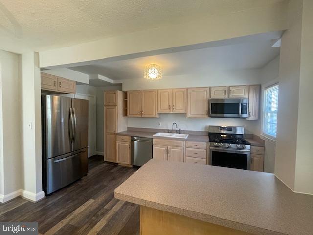 LEEANNE - Residential