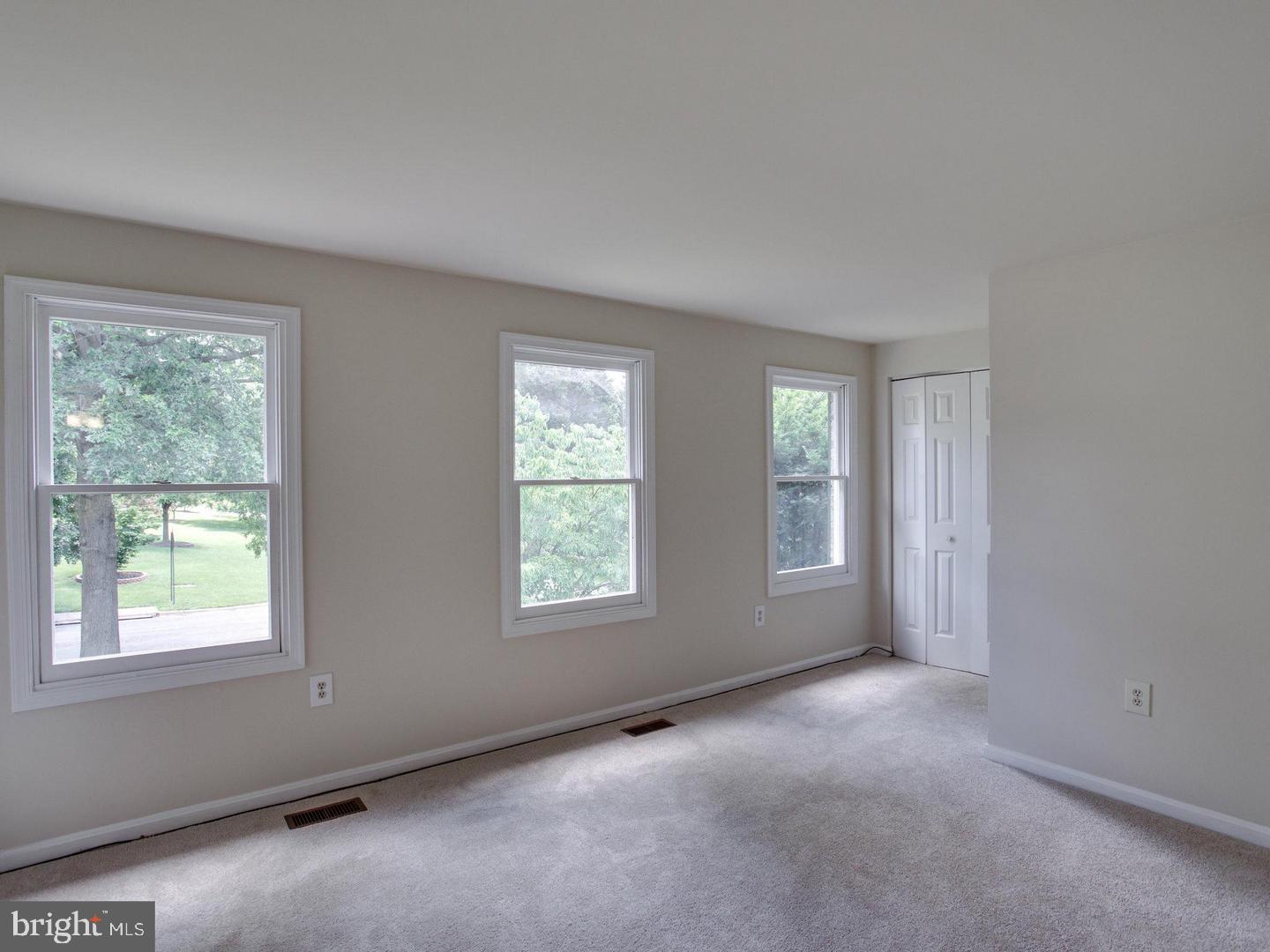 MILL CREEK SOUTH - Residential Lease