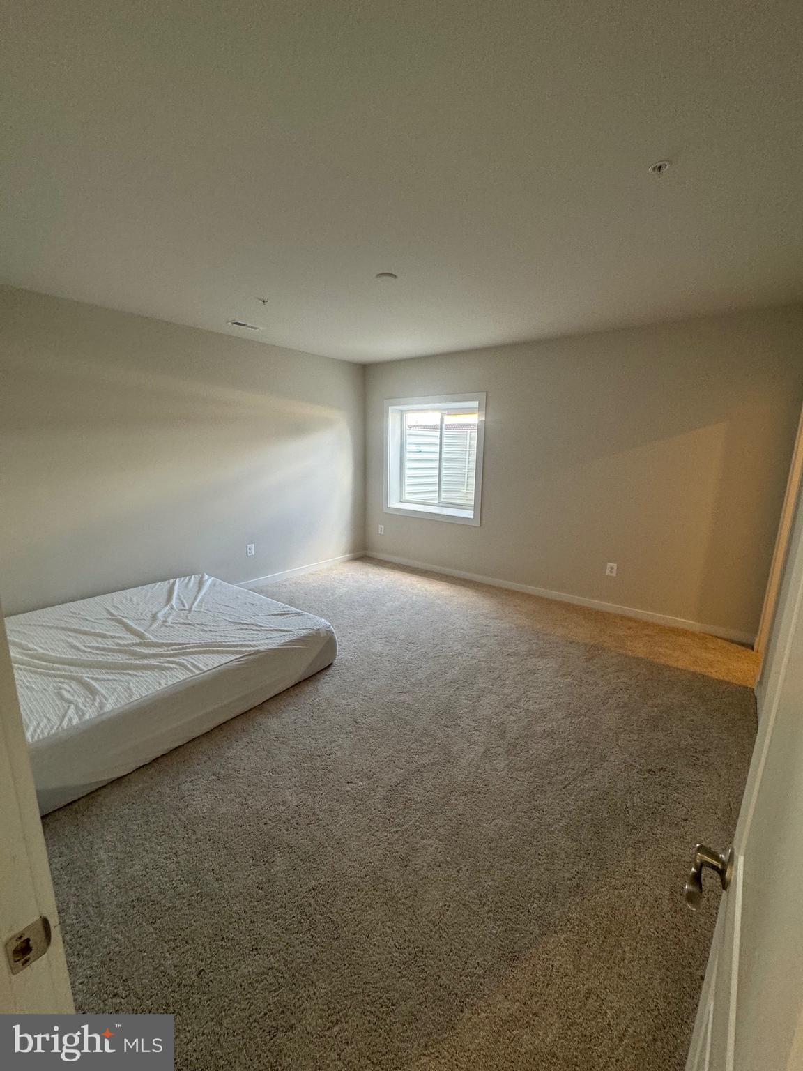 FAIRWAY ESTATES - Residential Lease