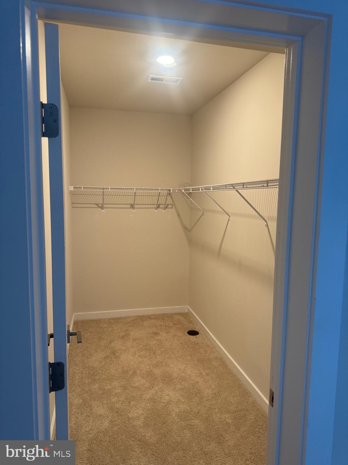 FAIRWAY ESTATES - Residential Lease