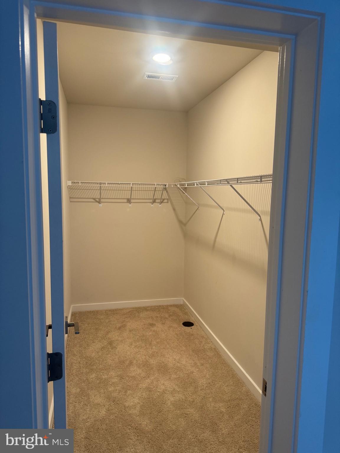 FAIRWAY ESTATES - Residential Lease