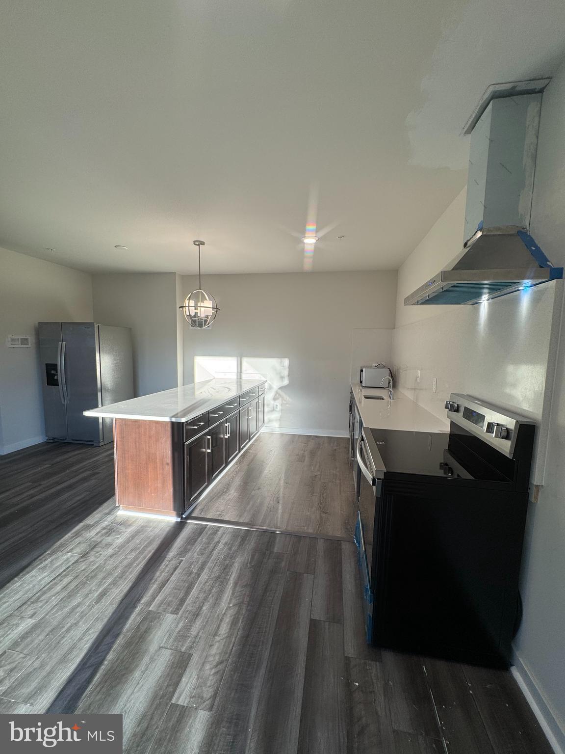 FAIRWAY ESTATES - Residential Lease