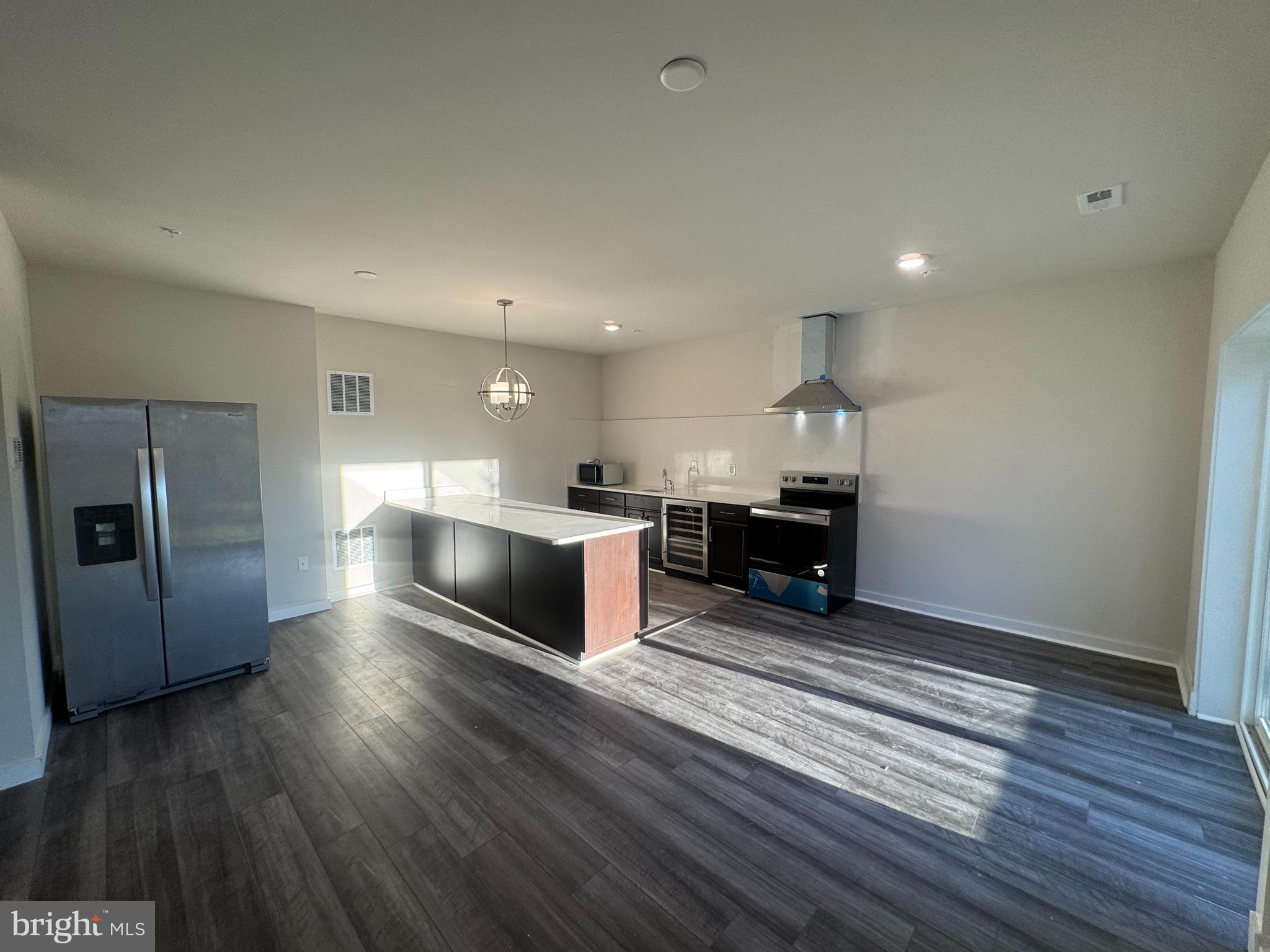 FAIRWAY ESTATES - Residential Lease