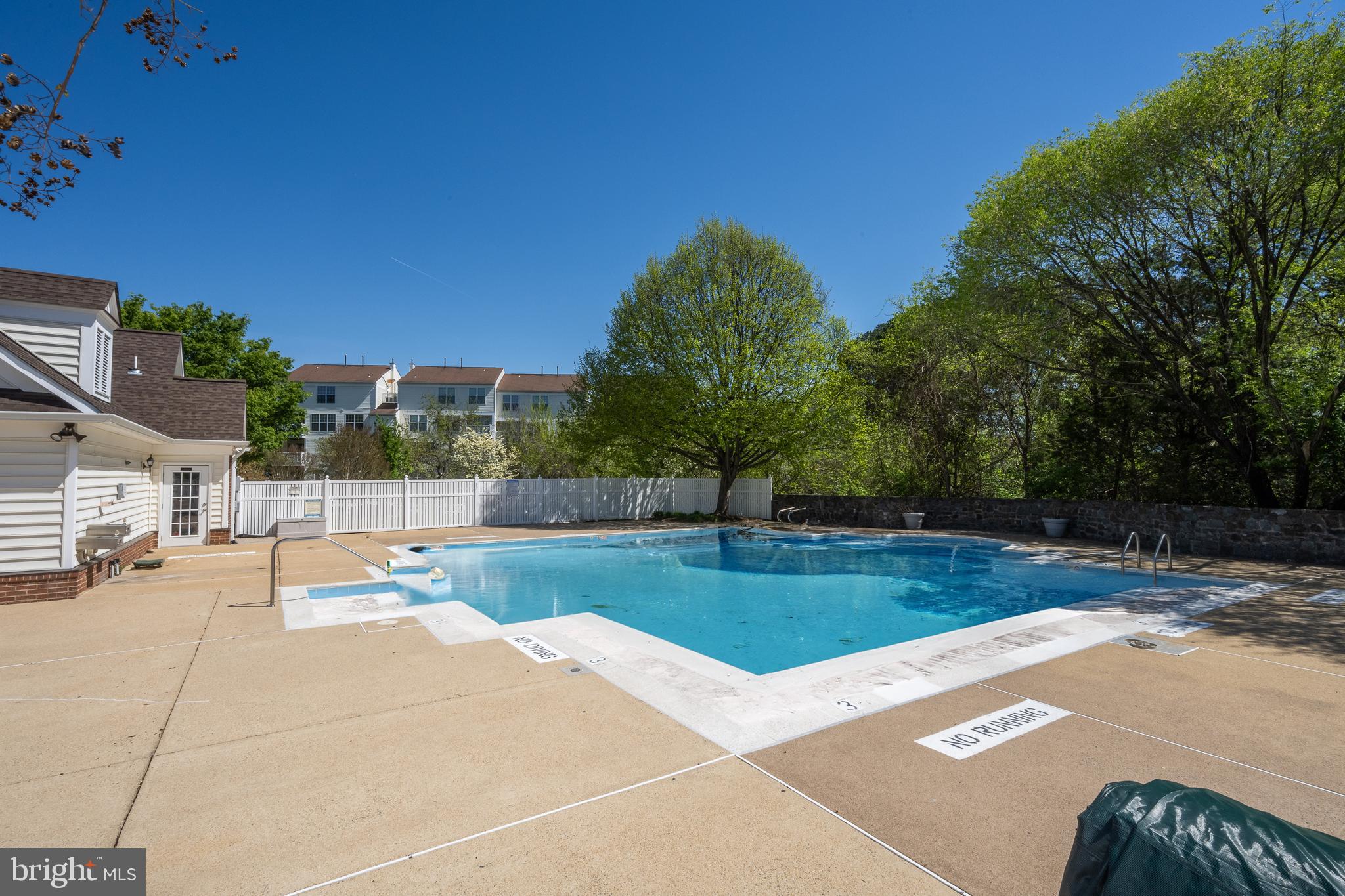 CHATHAM GREEN CONDOMINIUM - Residential