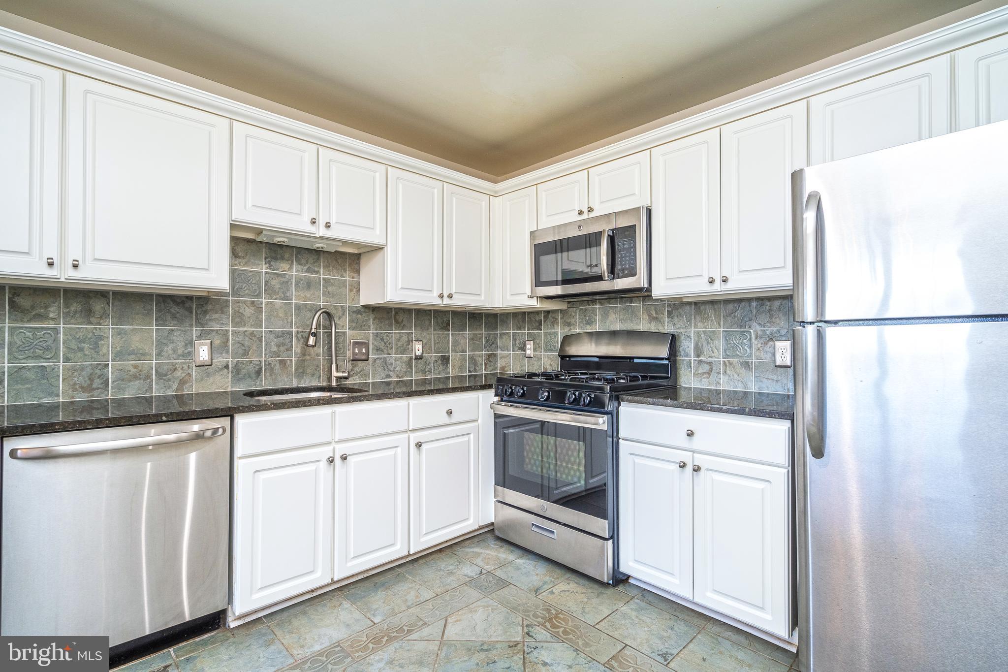 CHATHAM GREEN CONDOMINIUM - Residential