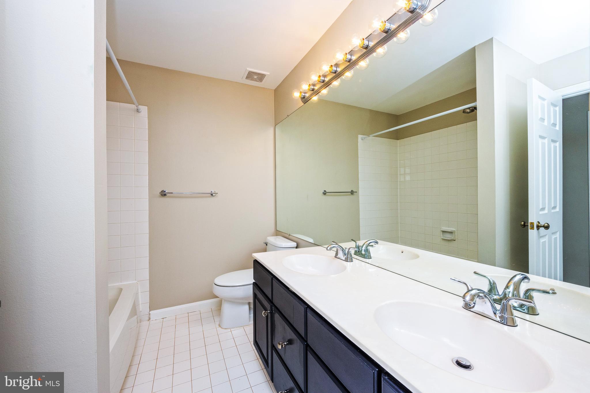 CHATHAM GREEN CONDOMINIUM - Residential