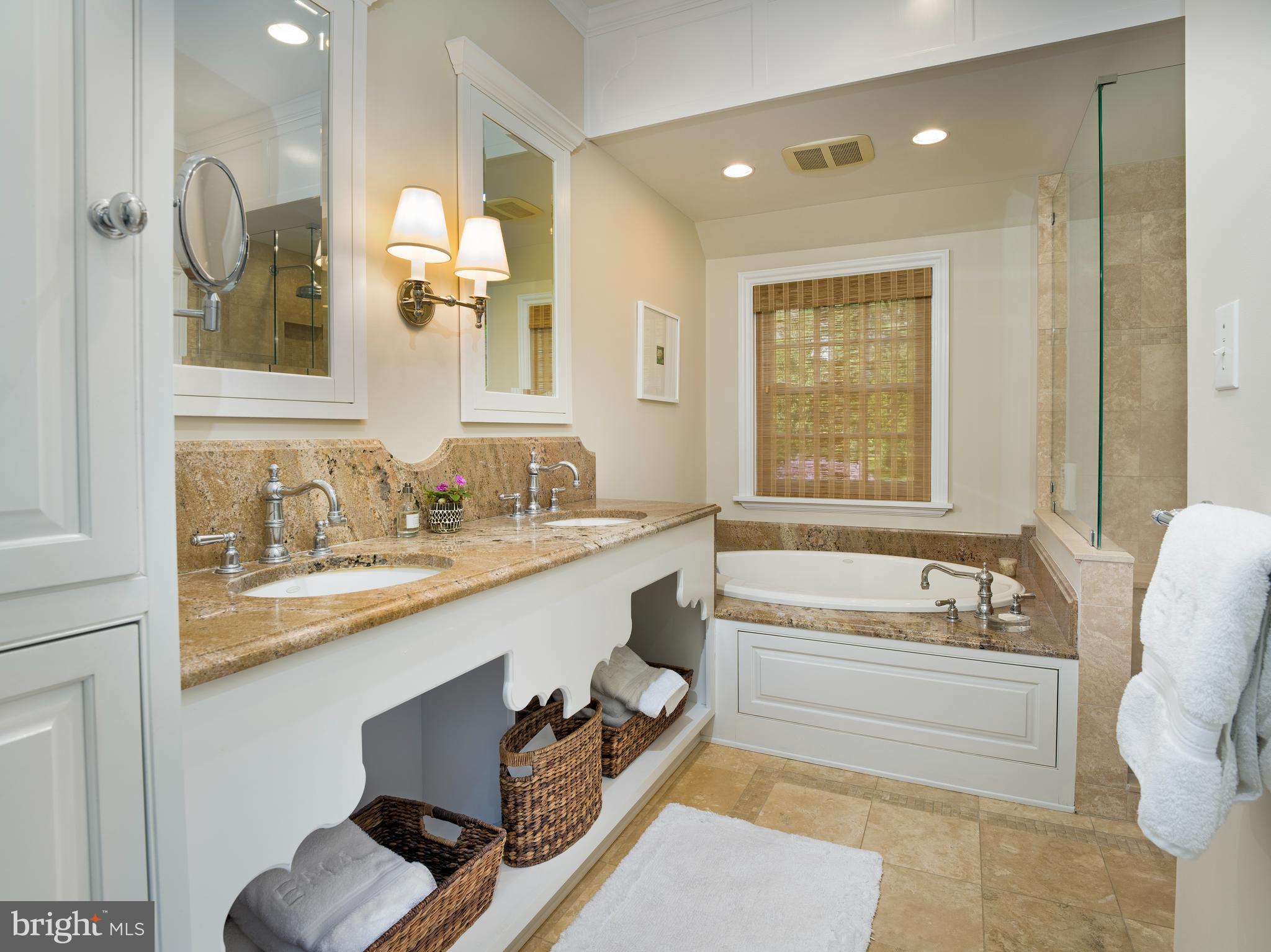 BRYN MAWR - Residential