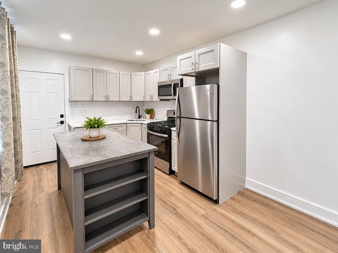 Townhouse For Rent - 1929 N Patton Street<br/> PHILADELPHIA, PA 19121
