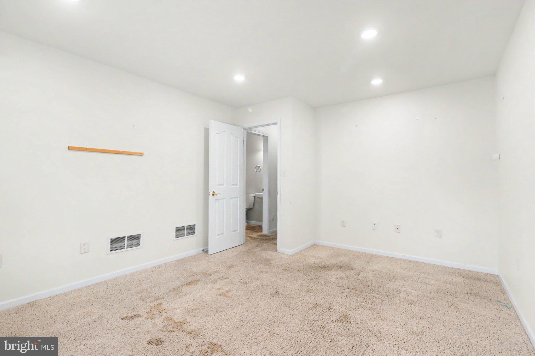 BROOKSHIRE - Residential