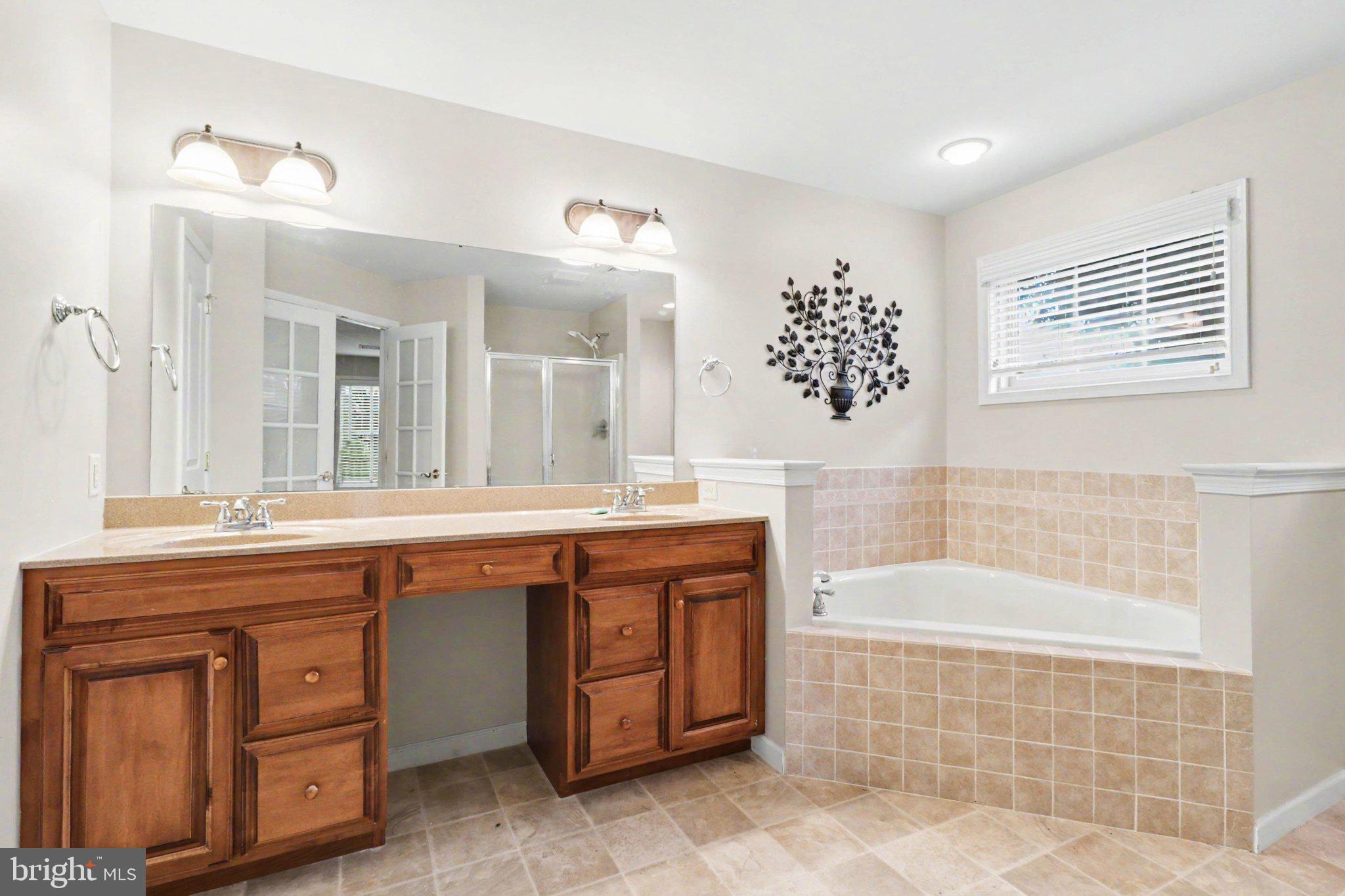 BROOKSHIRE - Residential