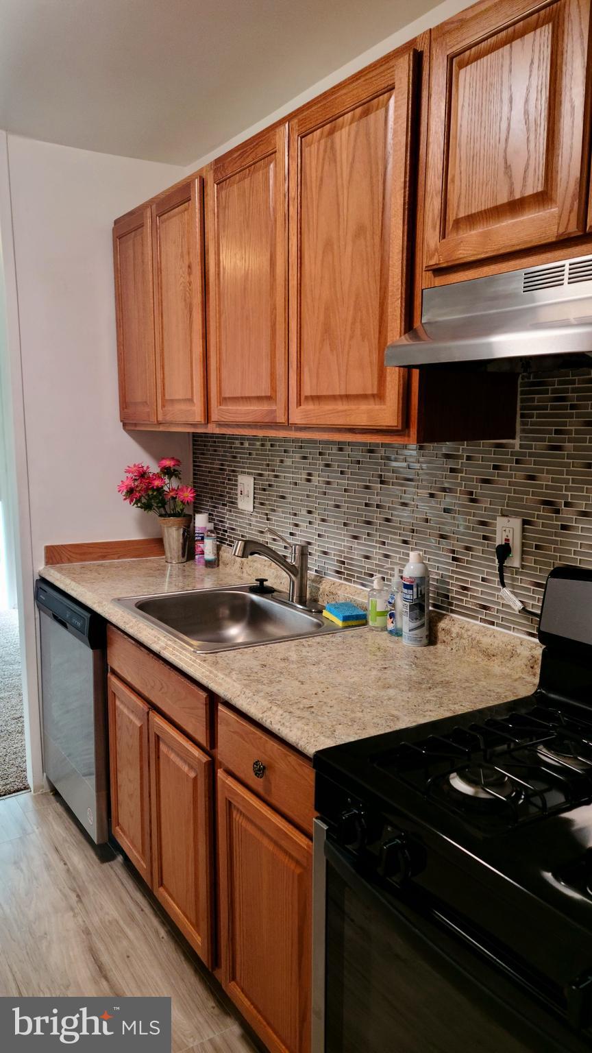 HOLLY HILL CONDOMINIUMS - Residential