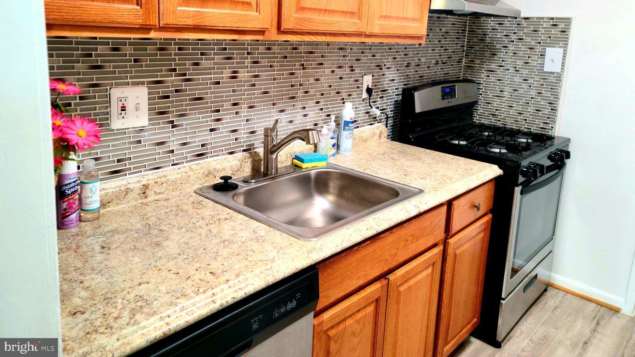 HOLLY HILL CONDOMINIUMS - Residential