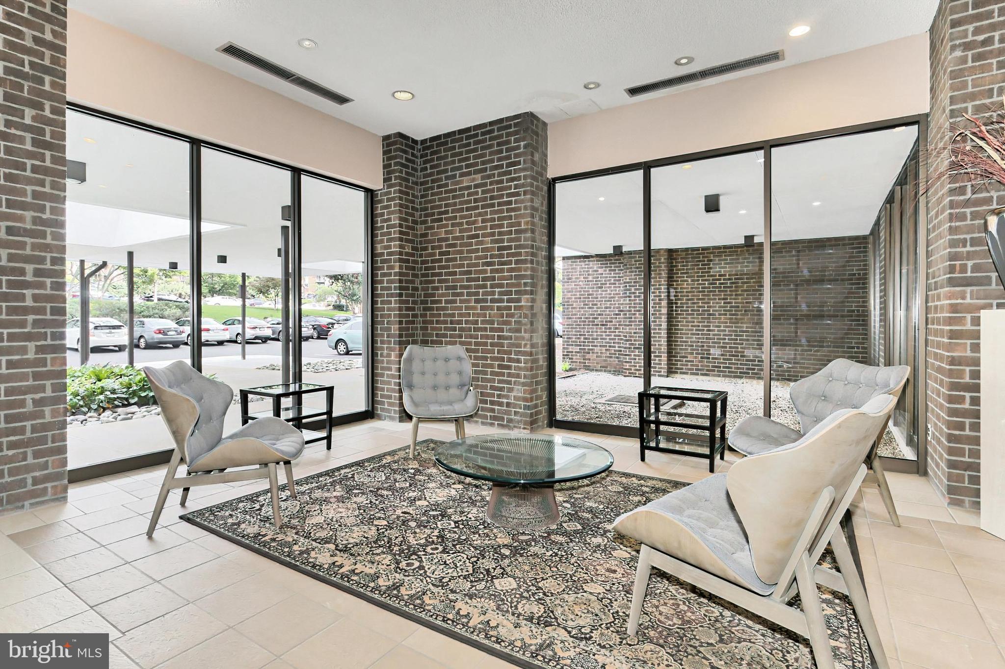 250 S REYNOLDS STREET 111