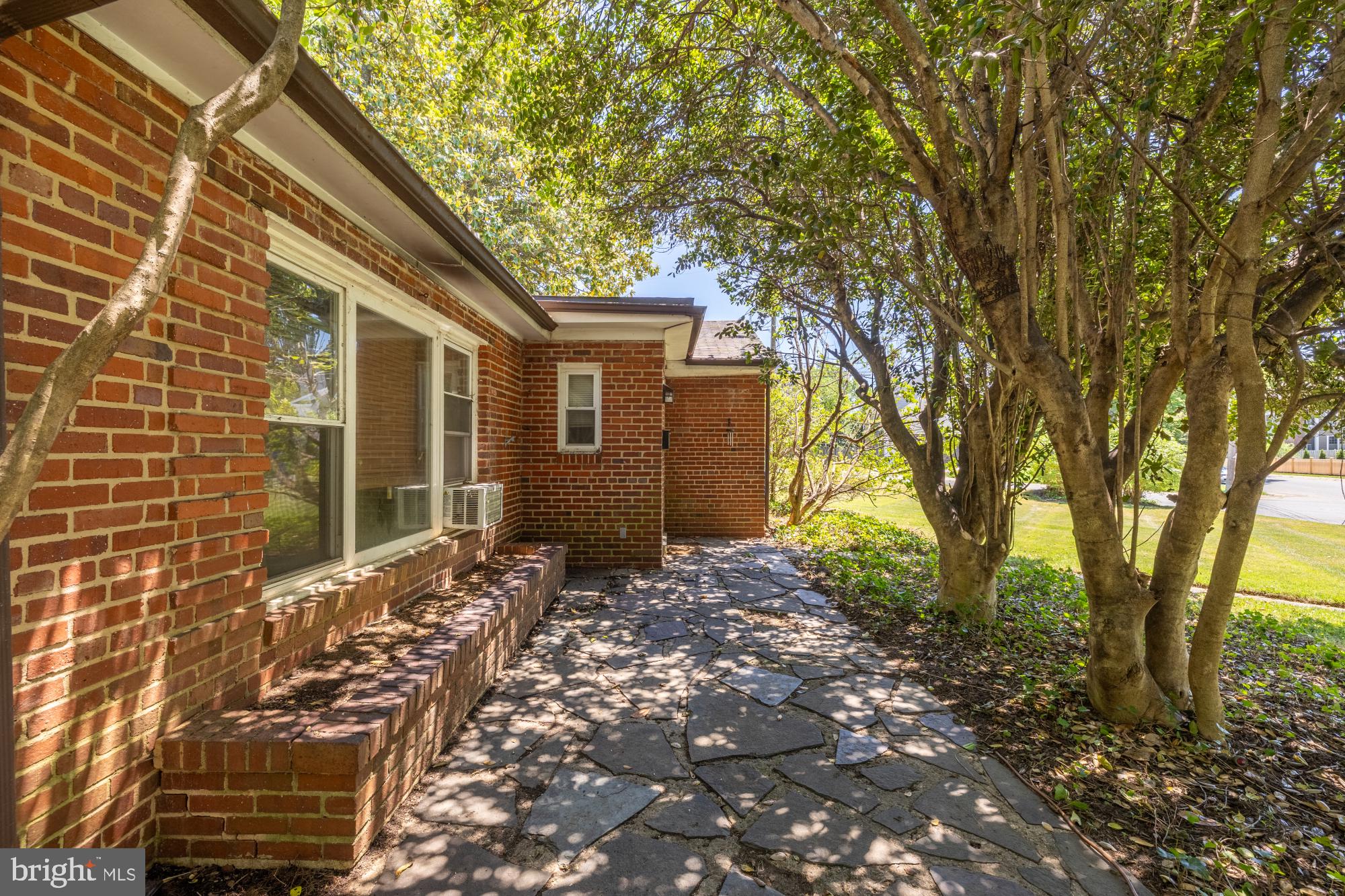 ALTA VISTA TERRACE - Residential