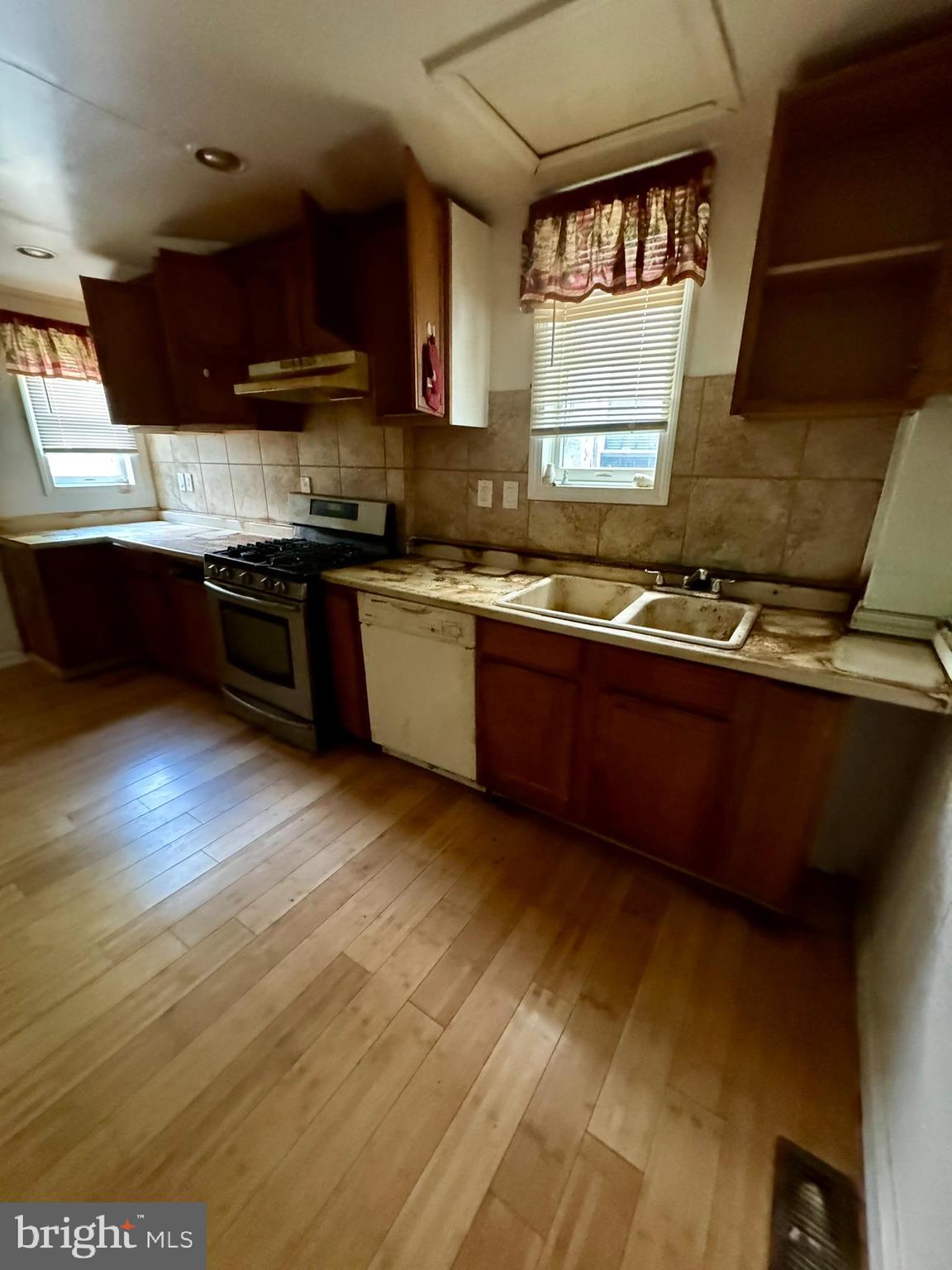 COBBS CREEK - Residential