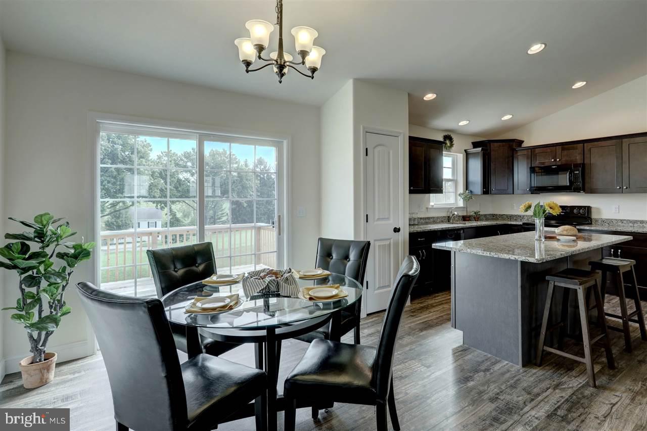 SHERWOOD FOREST - Residential