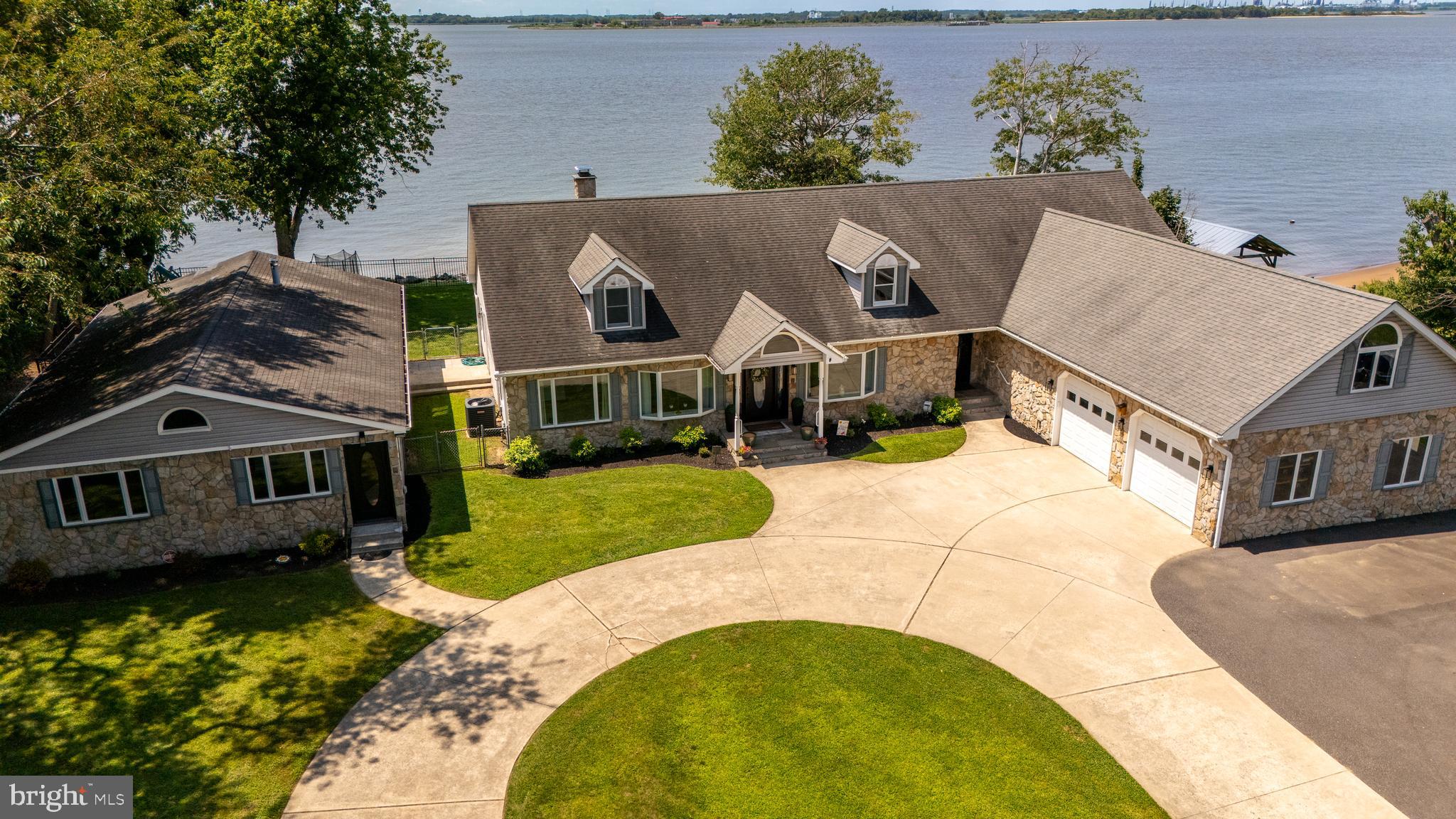 8 ISSAC DRIVE