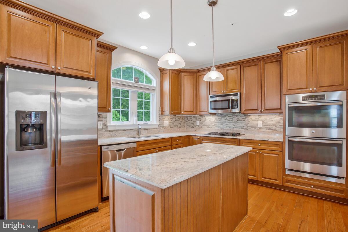 BROAD CREEK - Residential