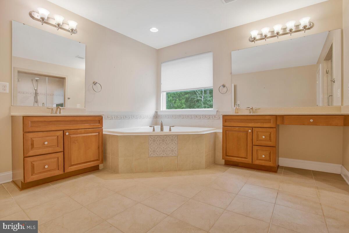 BROAD CREEK - Residential