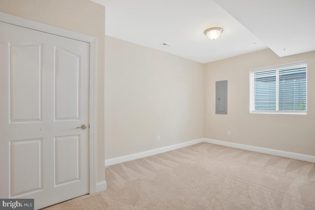 BROAD CREEK - Residential