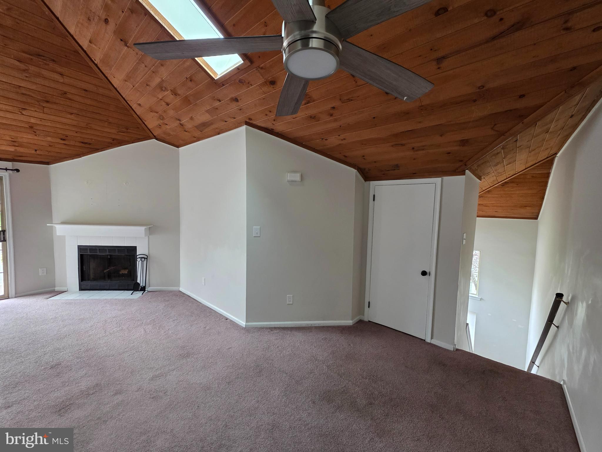 SAW MILL VALLEY - Residential Lease