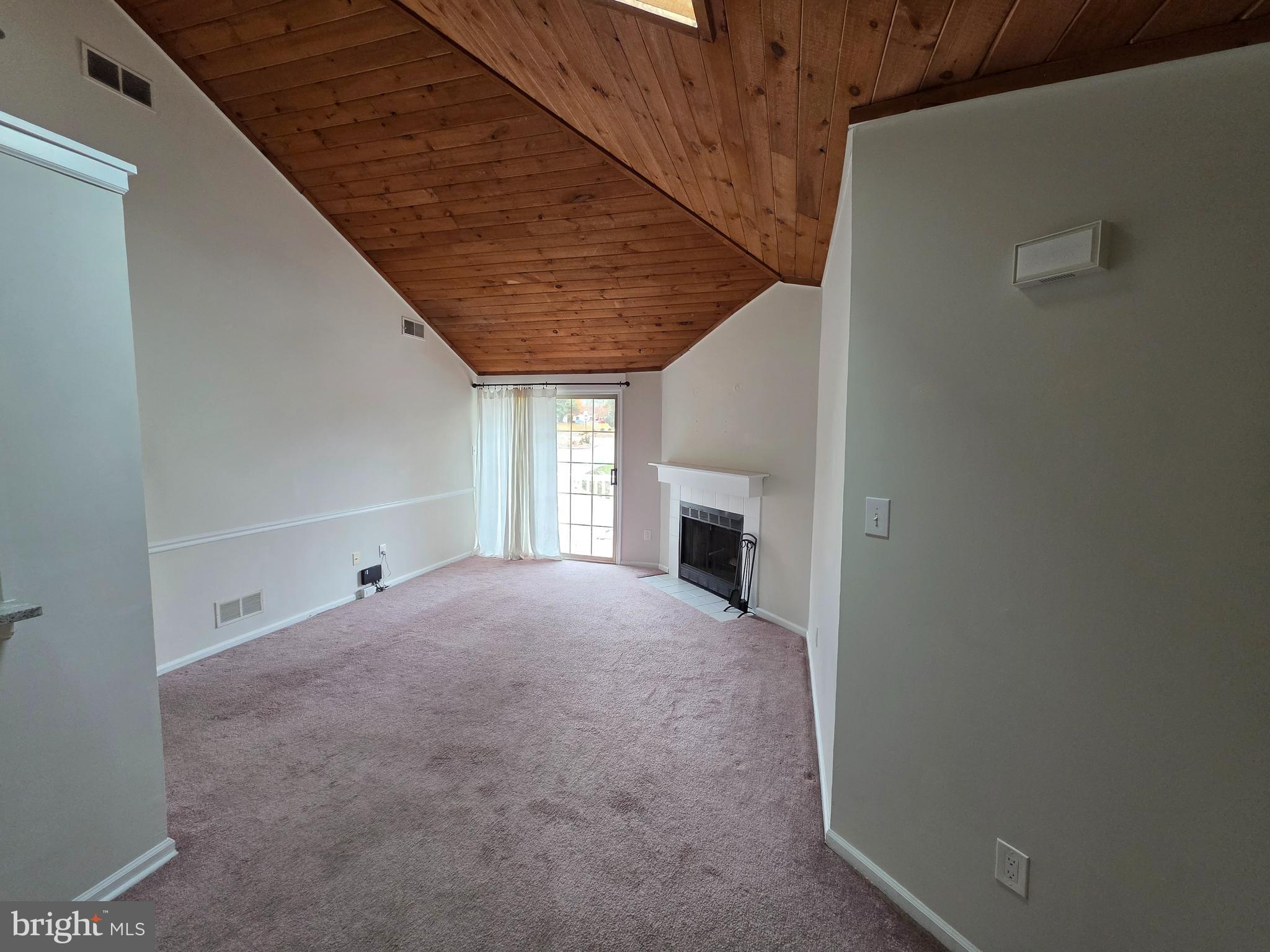 SAW MILL VALLEY - Residential Lease