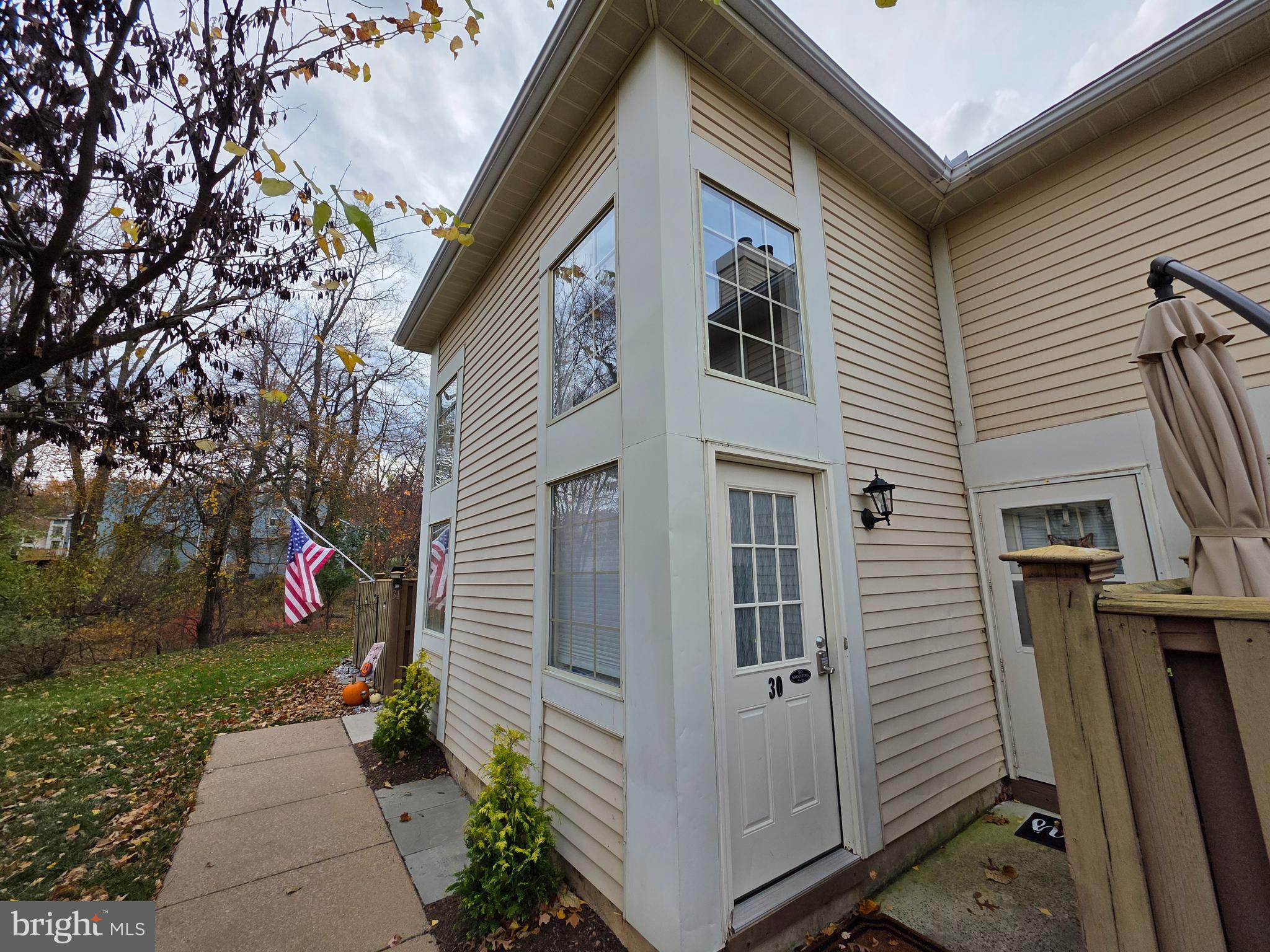 SAW MILL VALLEY - Residential Lease