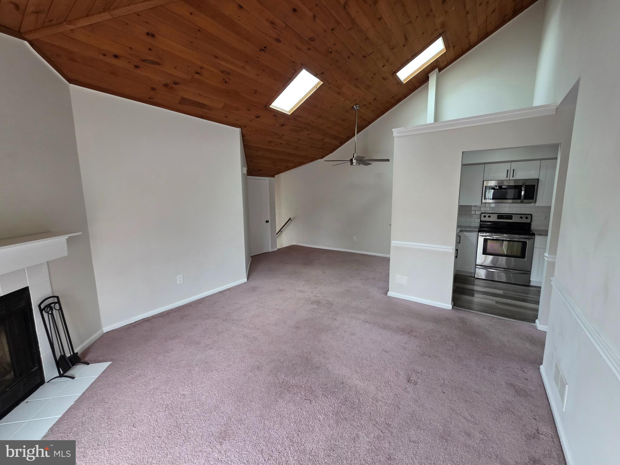 SAW MILL VALLEY - Residential Lease