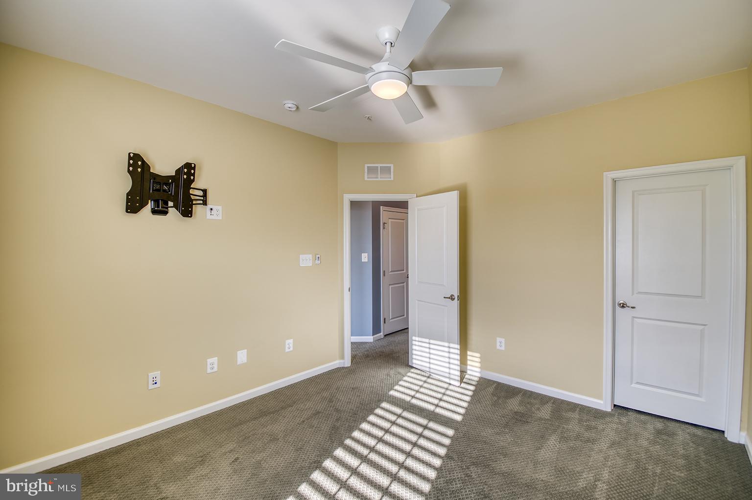 LINTON AT BALLENGER - Residential