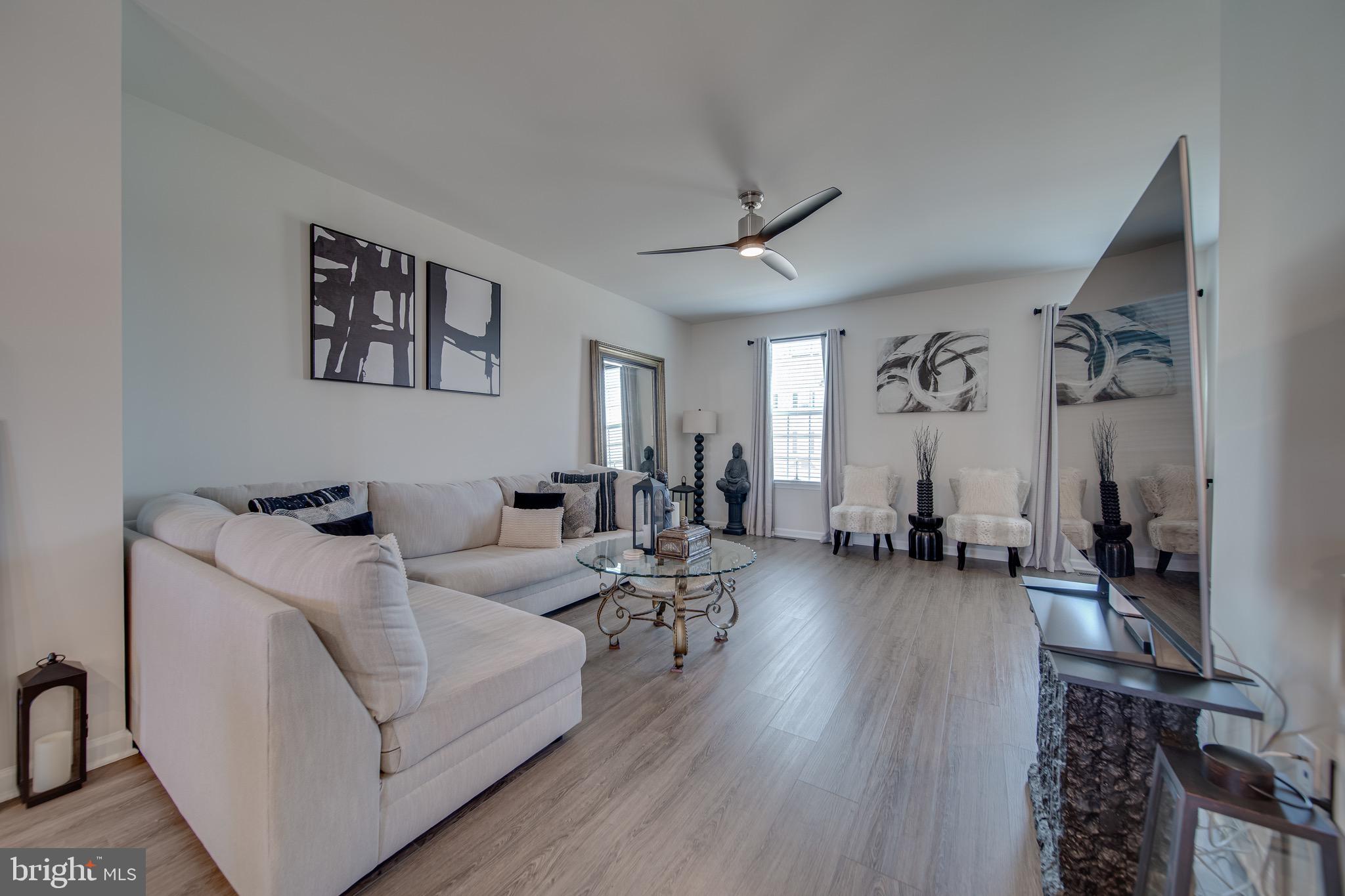 CARDINAL POINTE - Residential