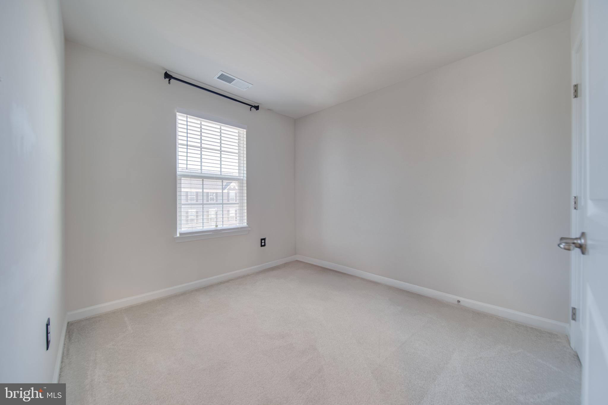 CARDINAL POINTE - Residential