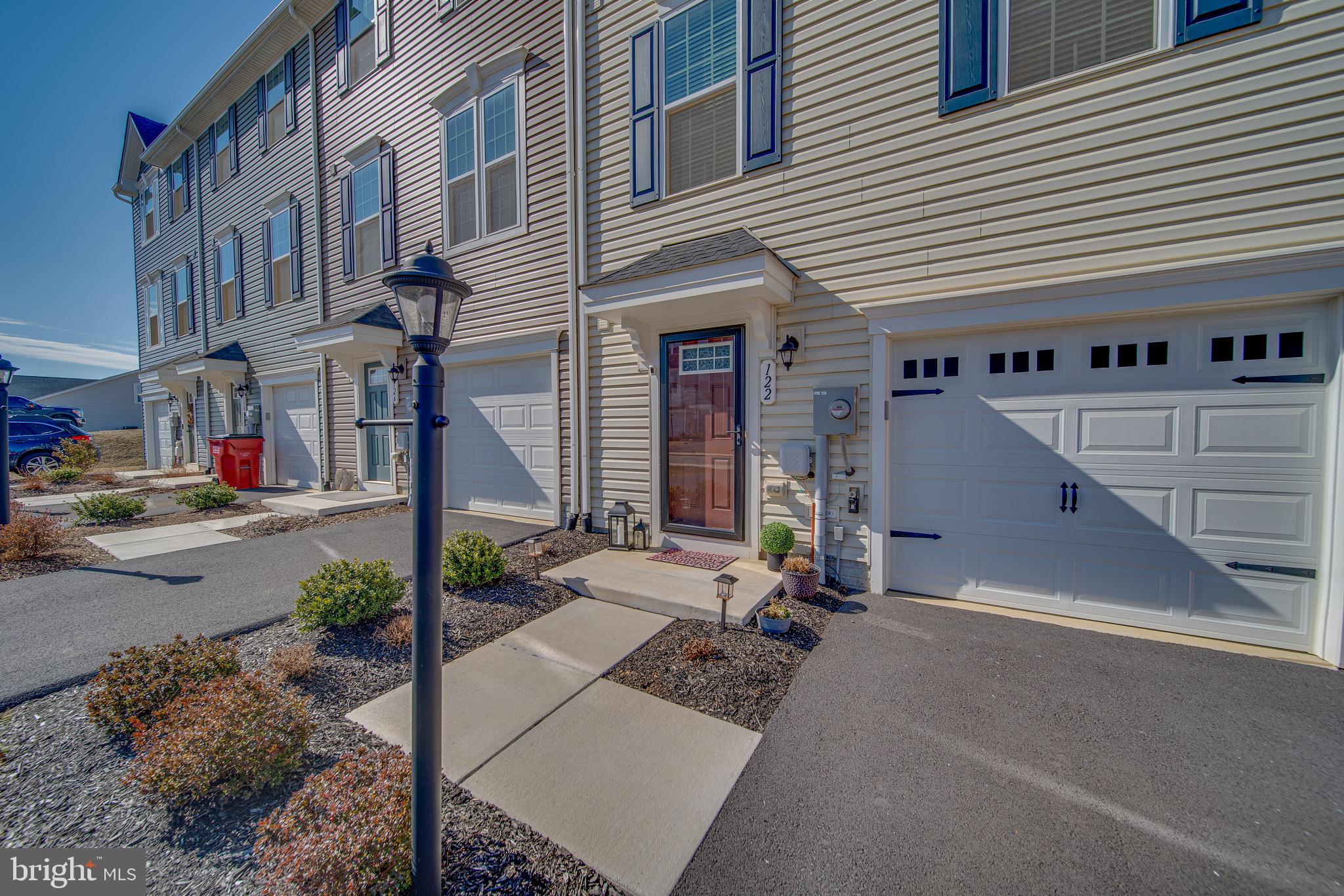 CARDINAL POINTE - Residential