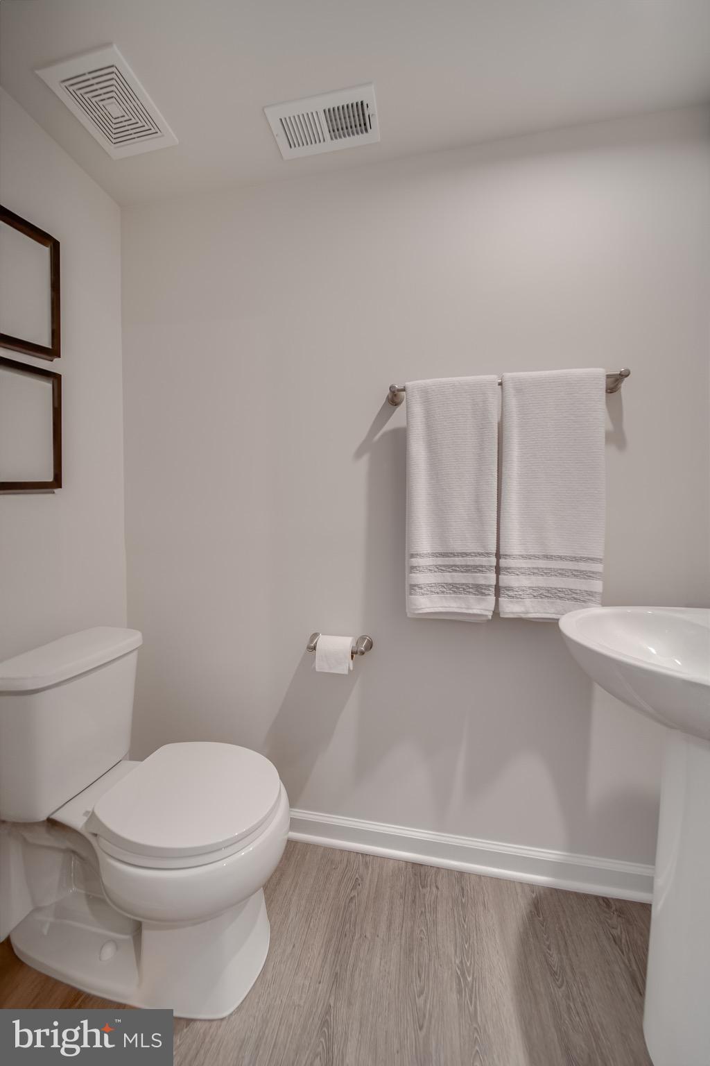 CARDINAL POINTE - Residential