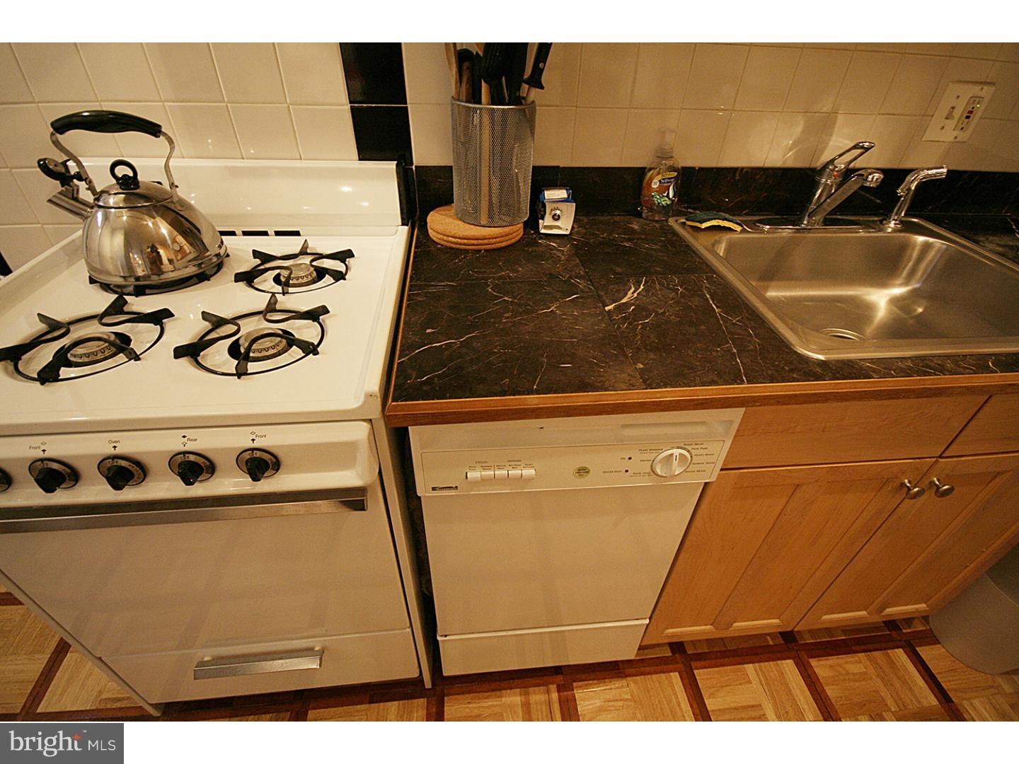 GRADUATE HOSPITAL - Residential Lease