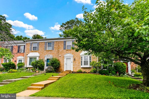Townhouse For Sale - 9 Island Run Court<br/> CATONSVILLE, MD 21228