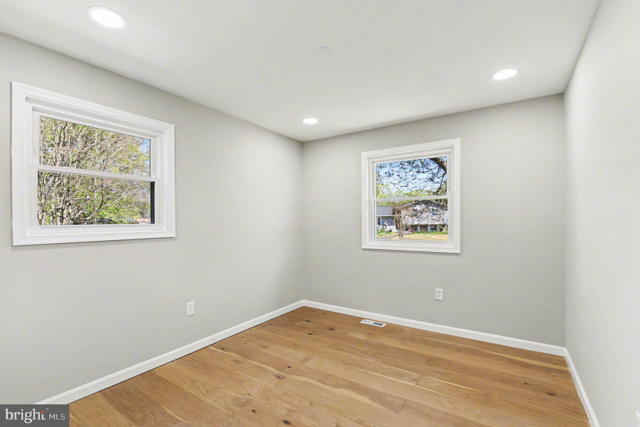 RIVA FARMS - Residential