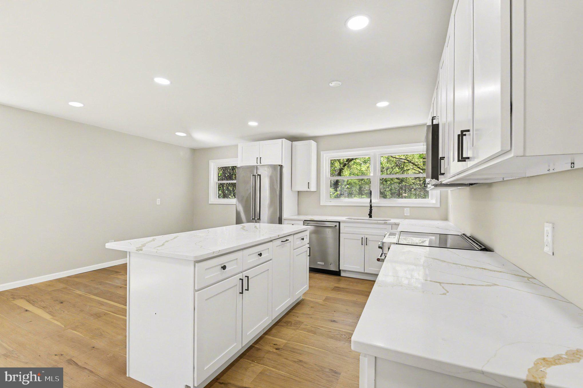 RIVA FARMS - Residential