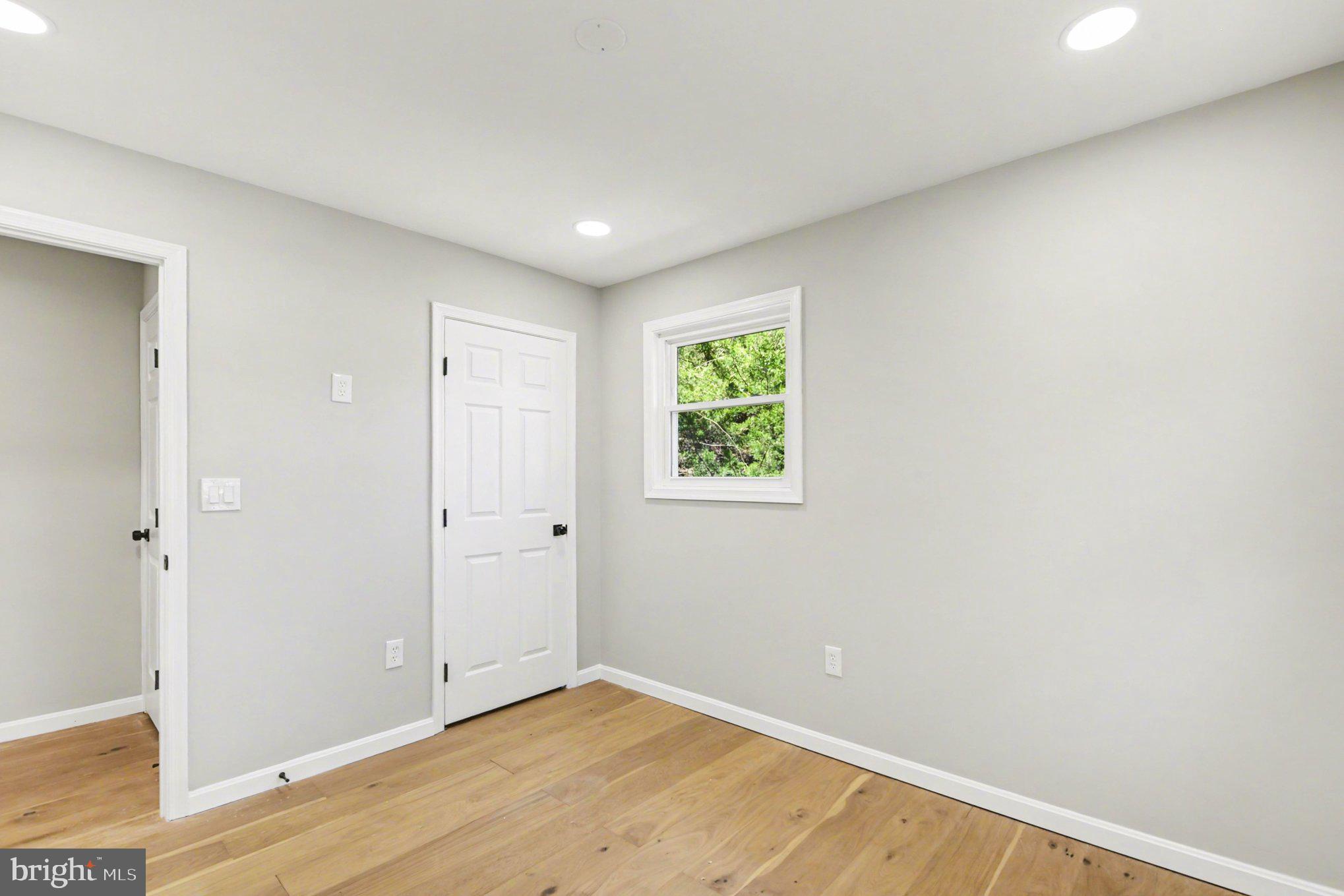 RIVA FARMS - Residential