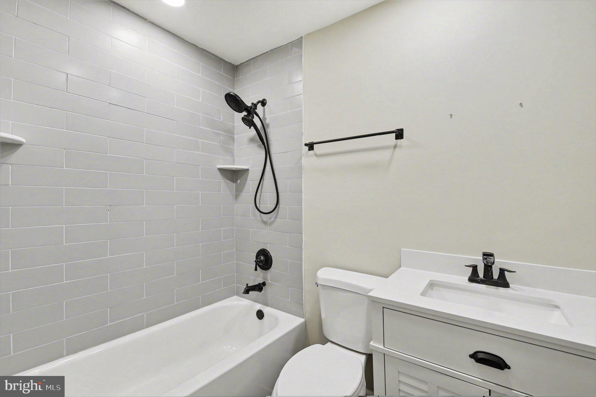 RIVA FARMS - Residential