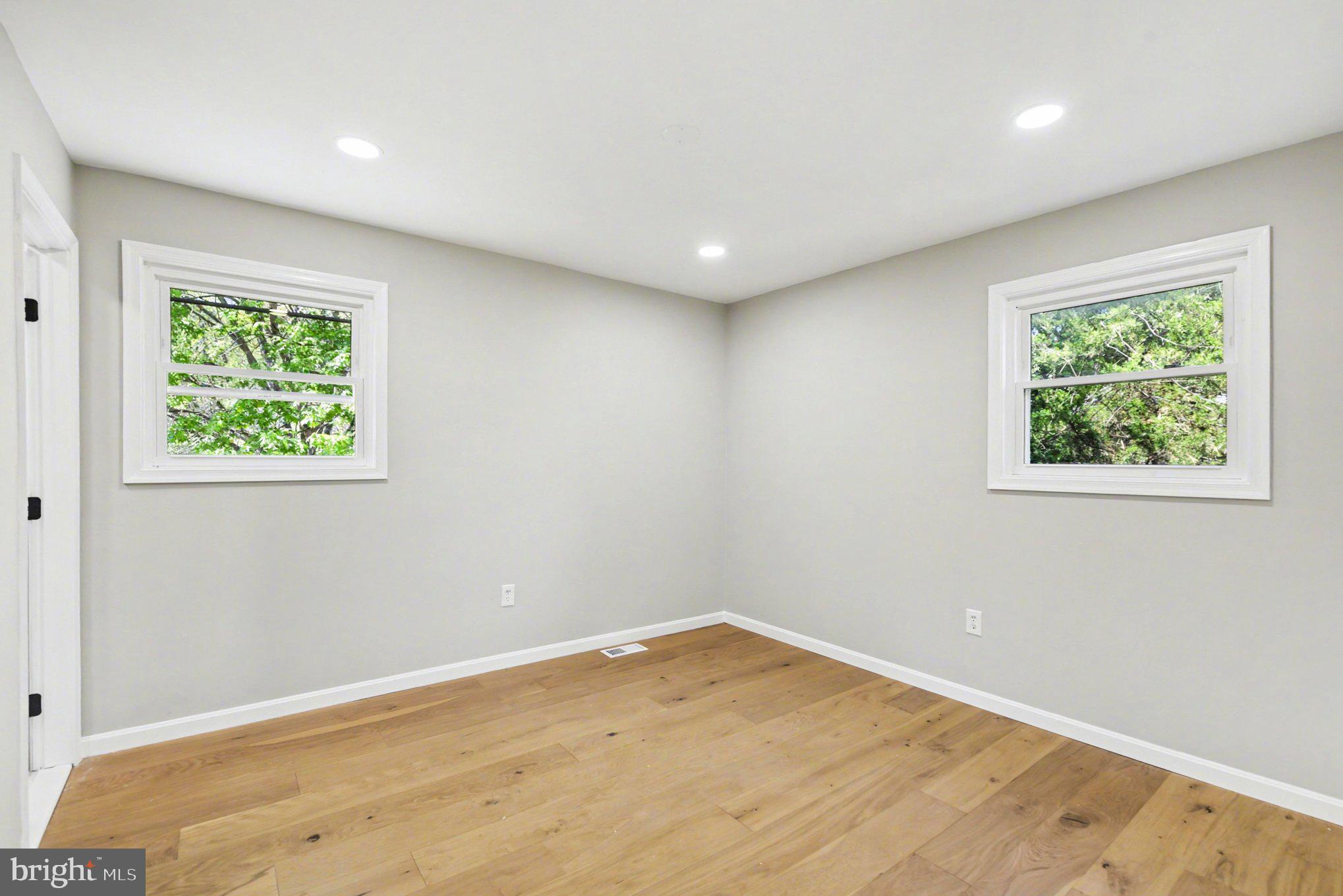 RIVA FARMS - Residential