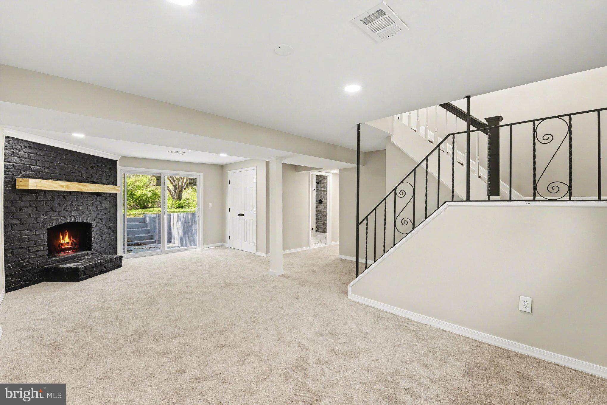 RIVA FARMS - Residential