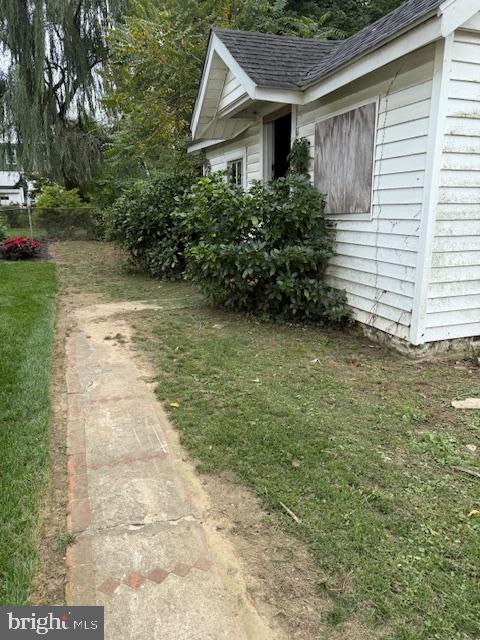 NONE AVAILABLE - Land