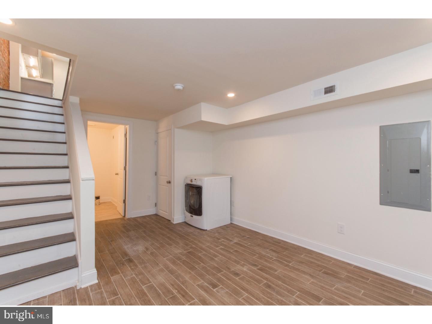 POINT BREEZE - Residential