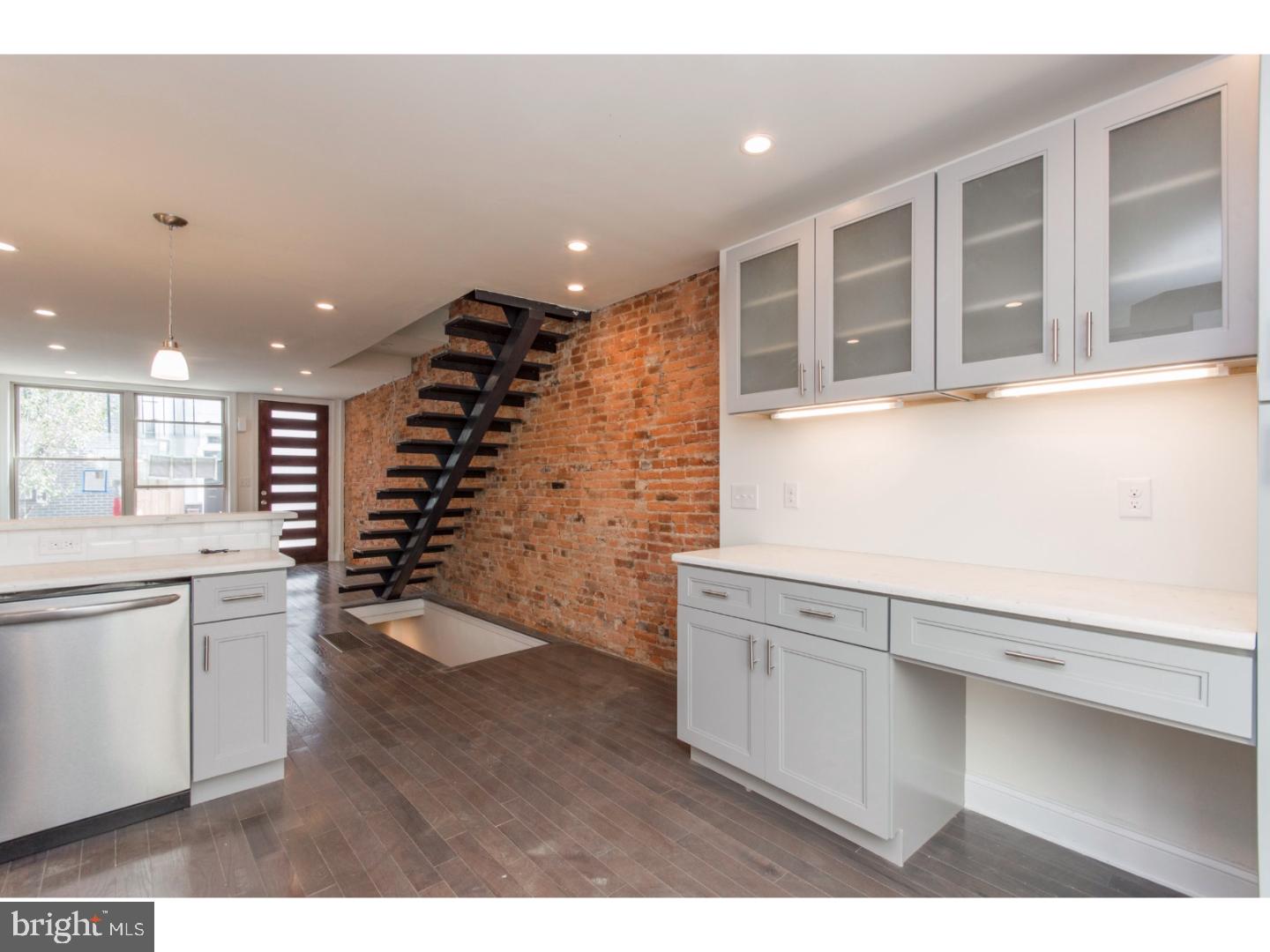 POINT BREEZE - Residential