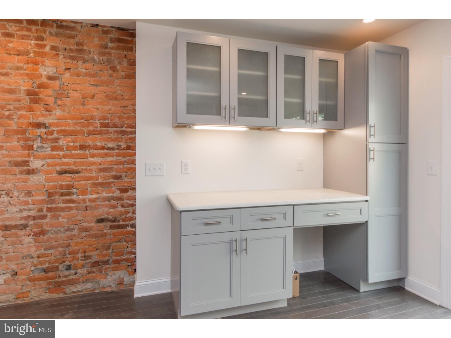 POINT BREEZE - Residential