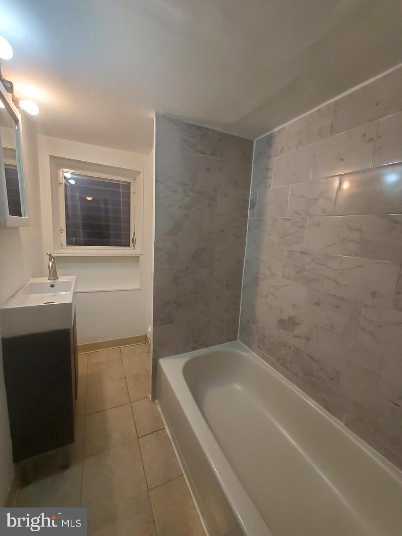 WINCHESTER PARK - Residential Lease