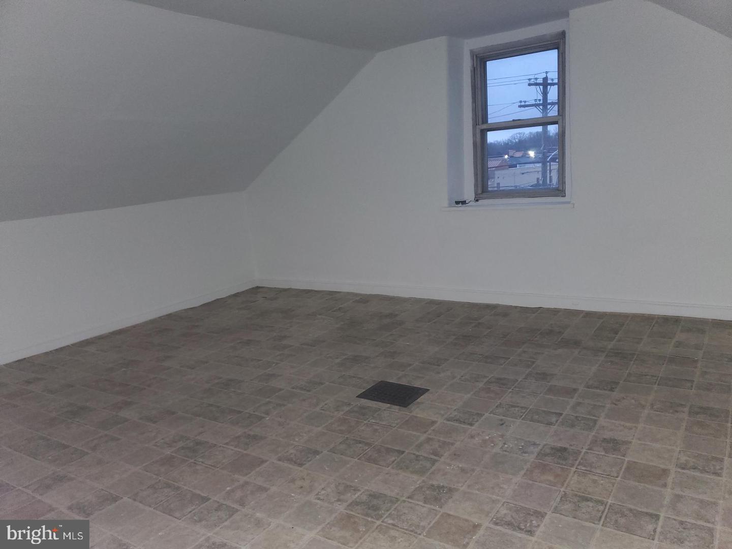 WINCHESTER PARK - Residential Lease