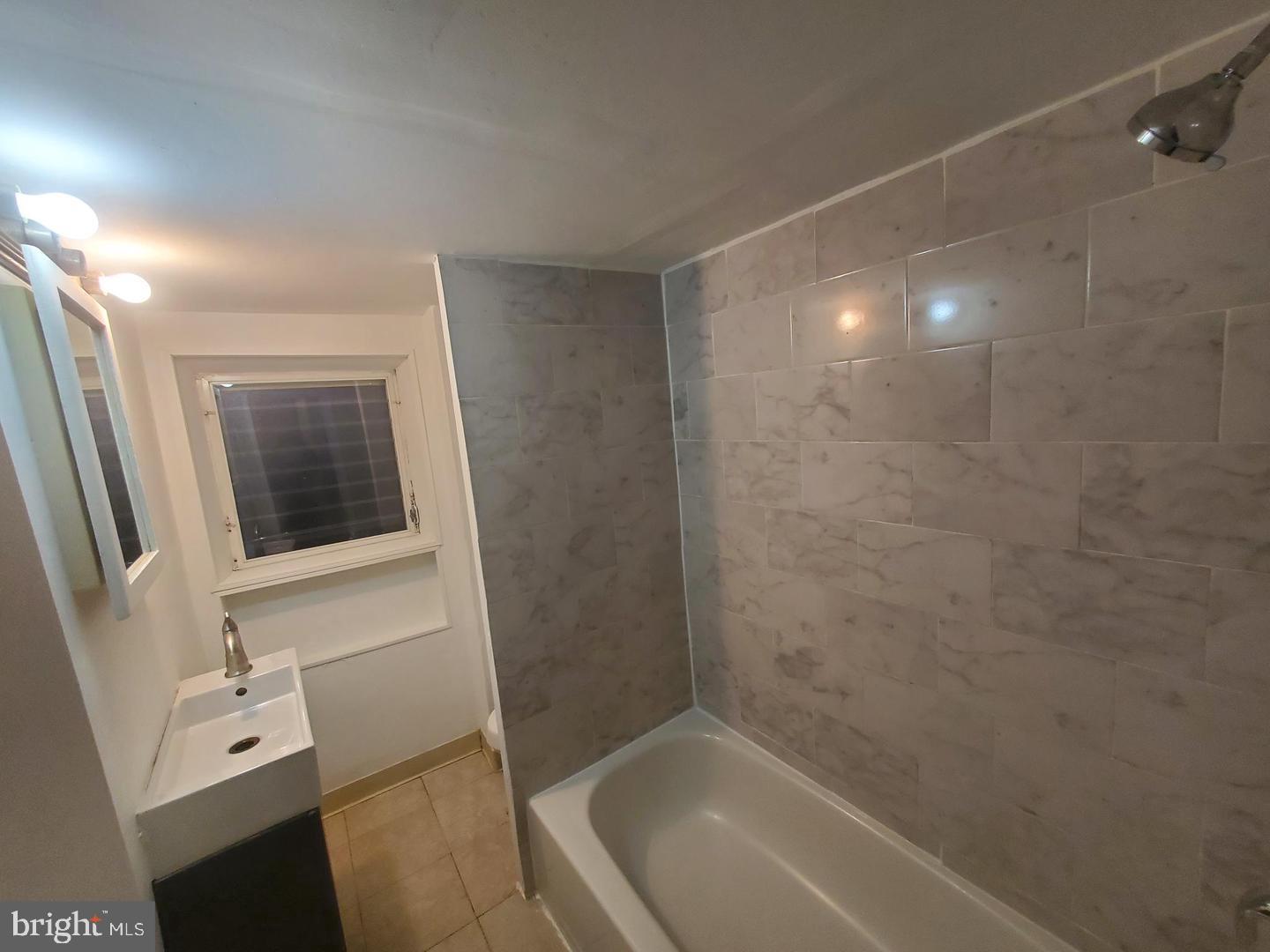 WINCHESTER PARK - Residential Lease