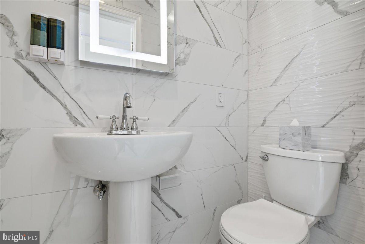 GREENWOOD ACRES - Residential