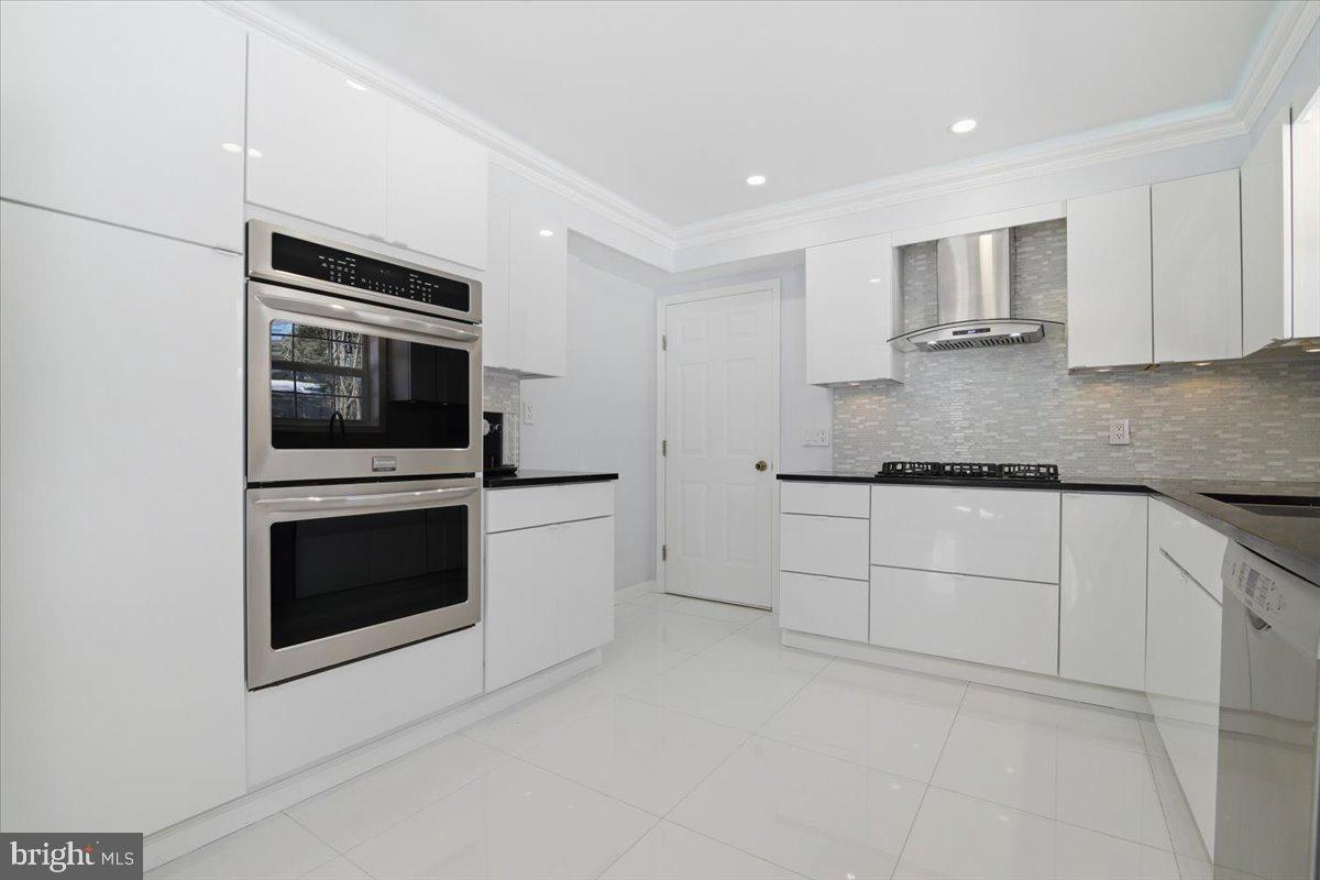 GREENWOOD ACRES - Residential